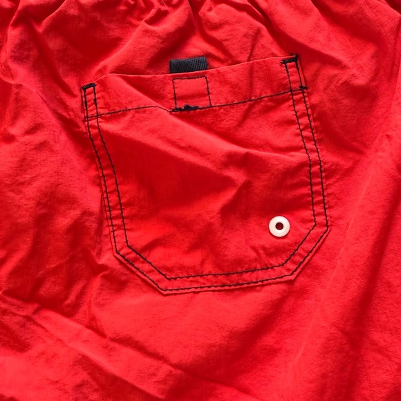 Boss Hugo Boss Men's Red Swim Trunks SZ XL Navy Draw String Front Pockets EUC - Picture 8 of 12